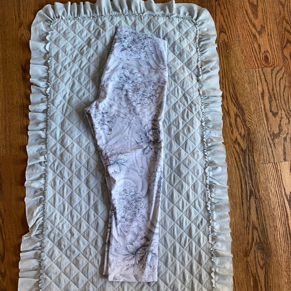 lululemon athletica Pants - Lululemon crops
